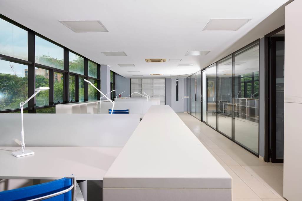 Espace de travail, Immeuble CARBONE — 217 m², bloc 2, Cocody