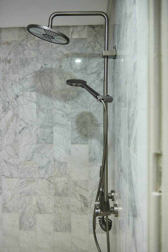 Salle d'eau, B81 — 4 pièces, Plateau Centre